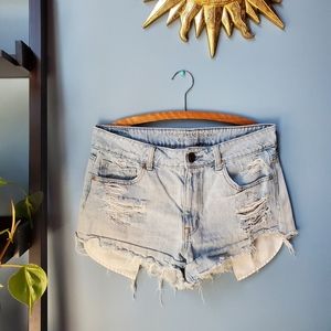 American Eagle High Waisted Shorts 🌼